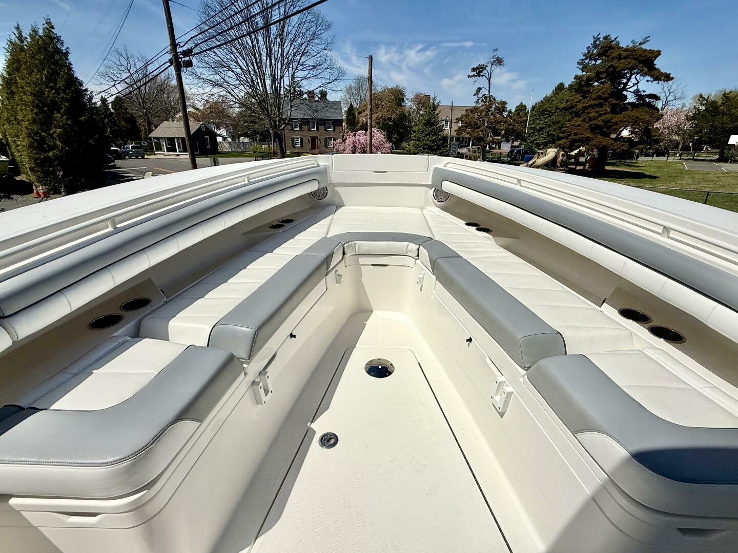 Slide: The Image of Regulator Marine 31 CC 2019 - 5267753