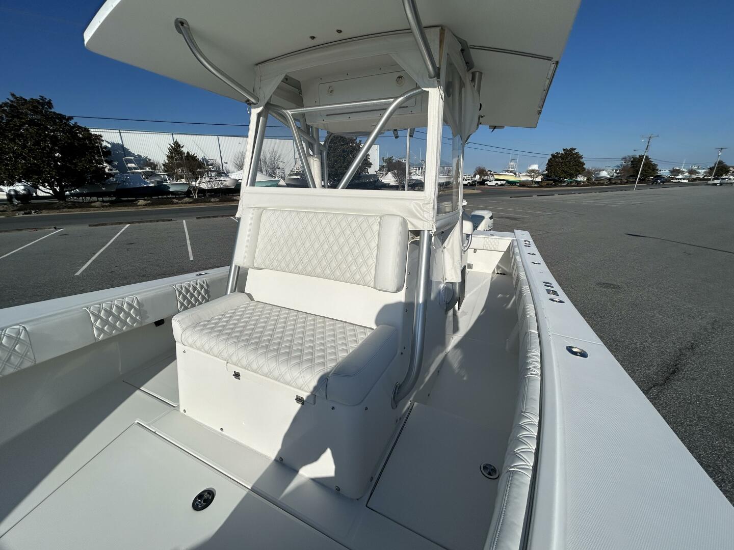 Slide: The Image of Regulator Marine 32 2000 - 24