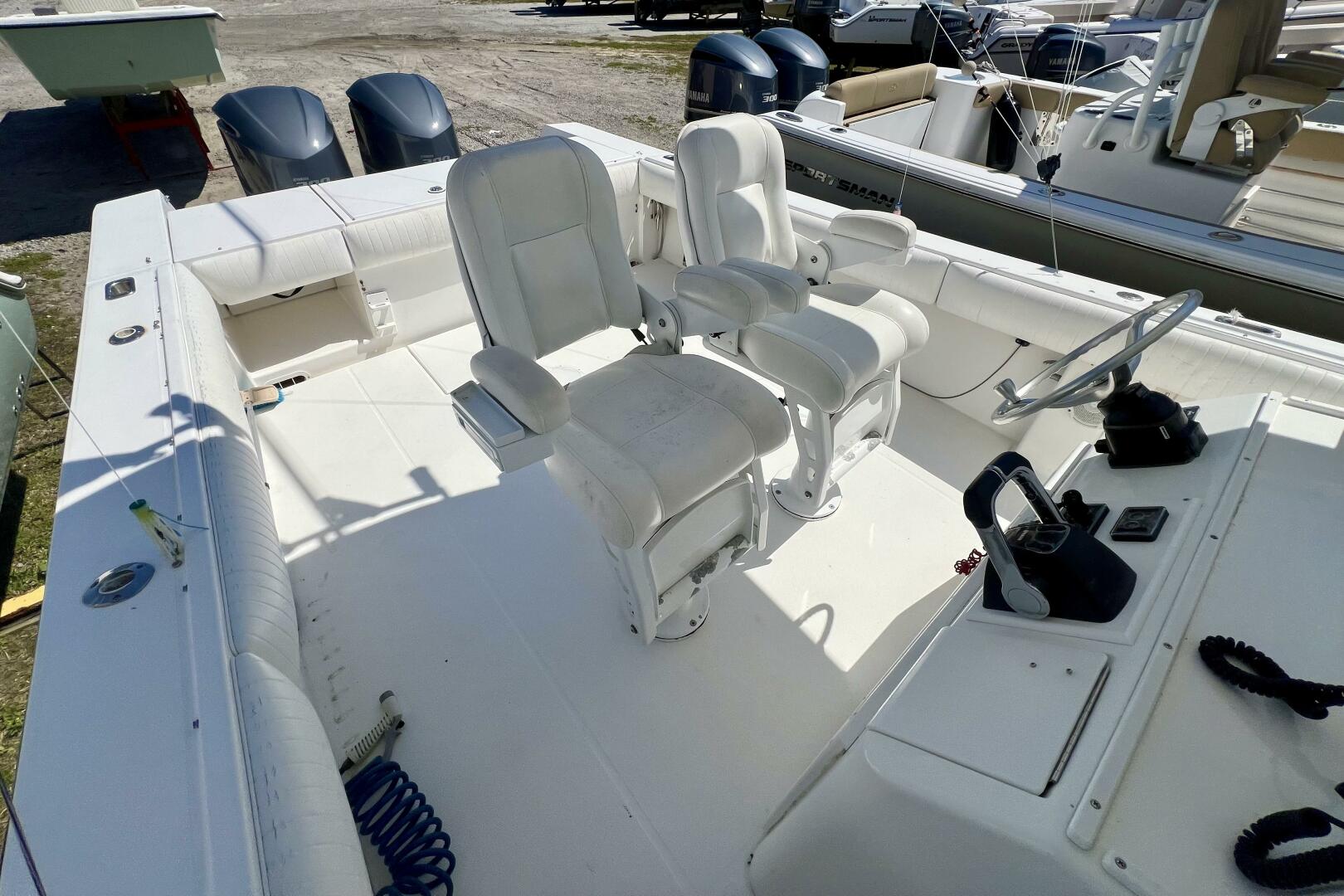 Slide: The Image of Regulator Marine 32 FS 2002 - 5288126