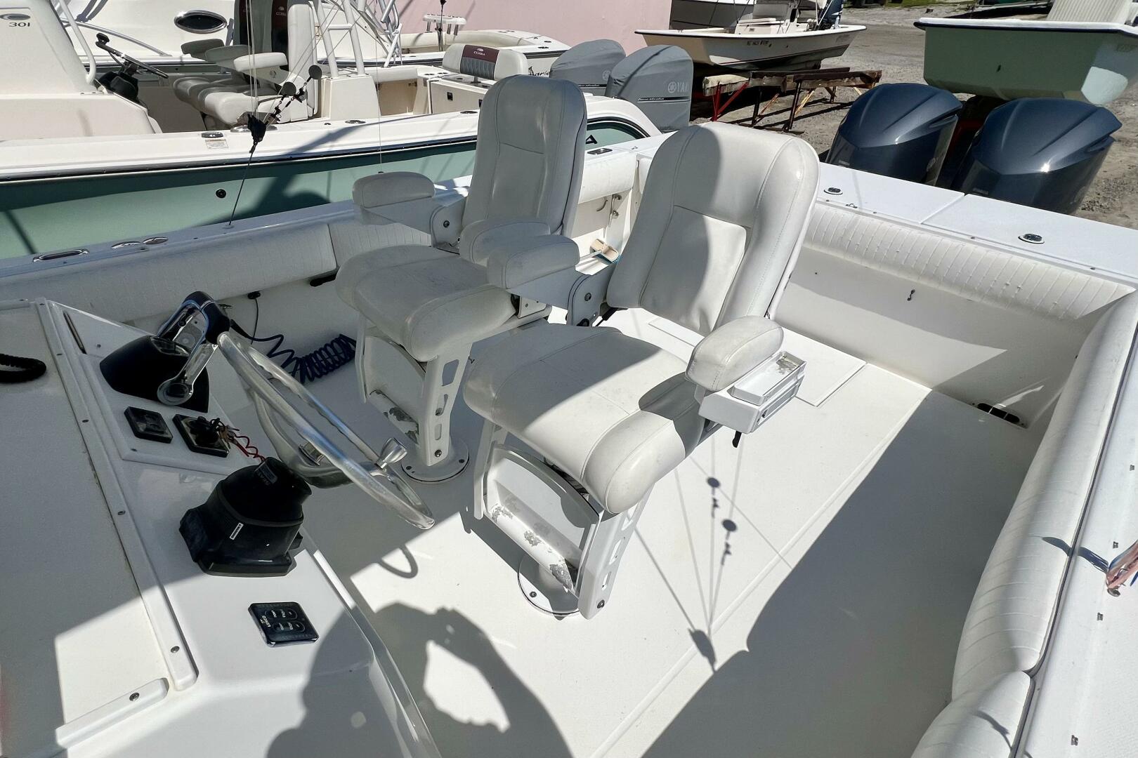 Slide: The Image of Regulator Marine 32 FS 2002 - 5288130