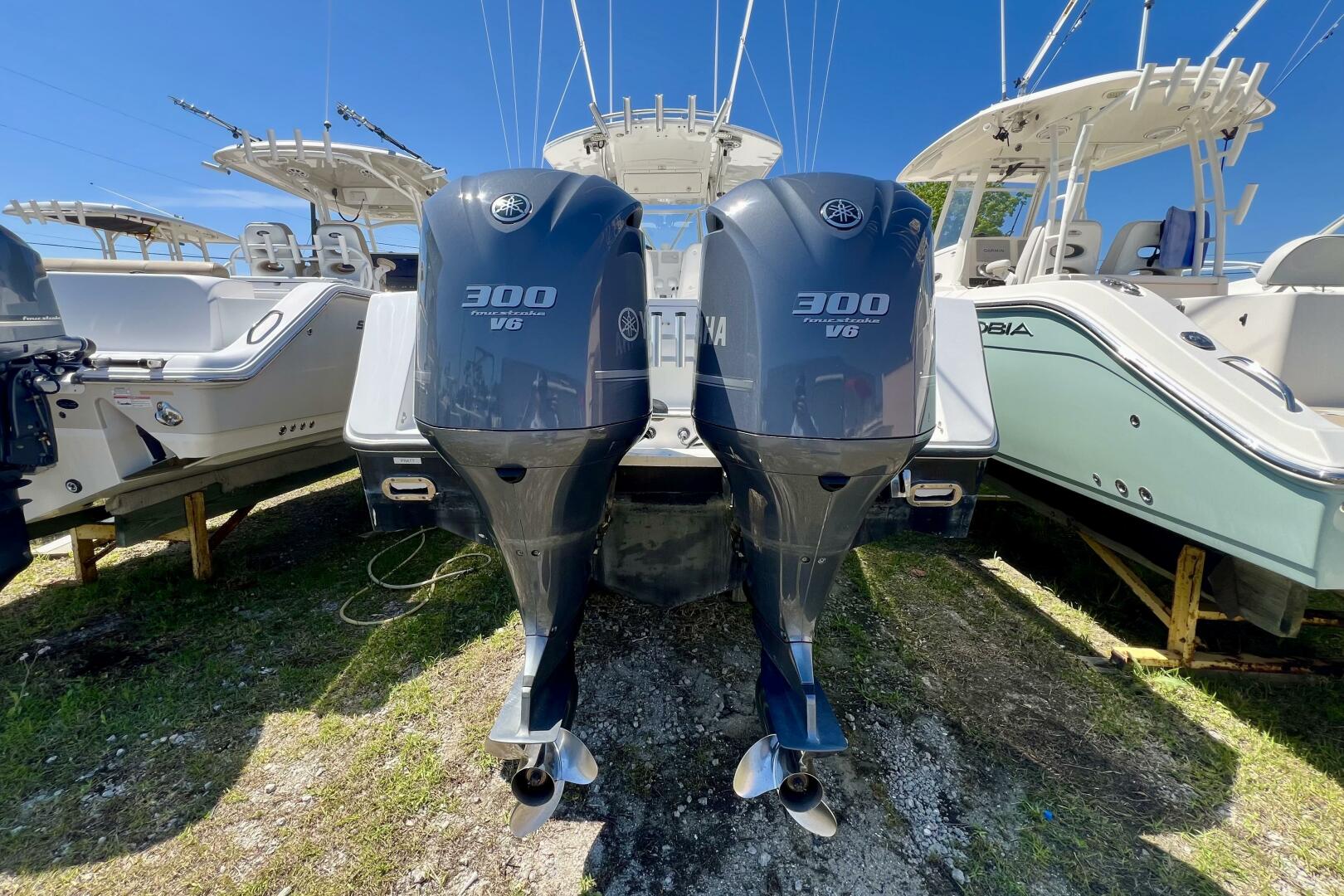 Slide: The Image of Regulator Marine 32 FS 2002 - 5288143