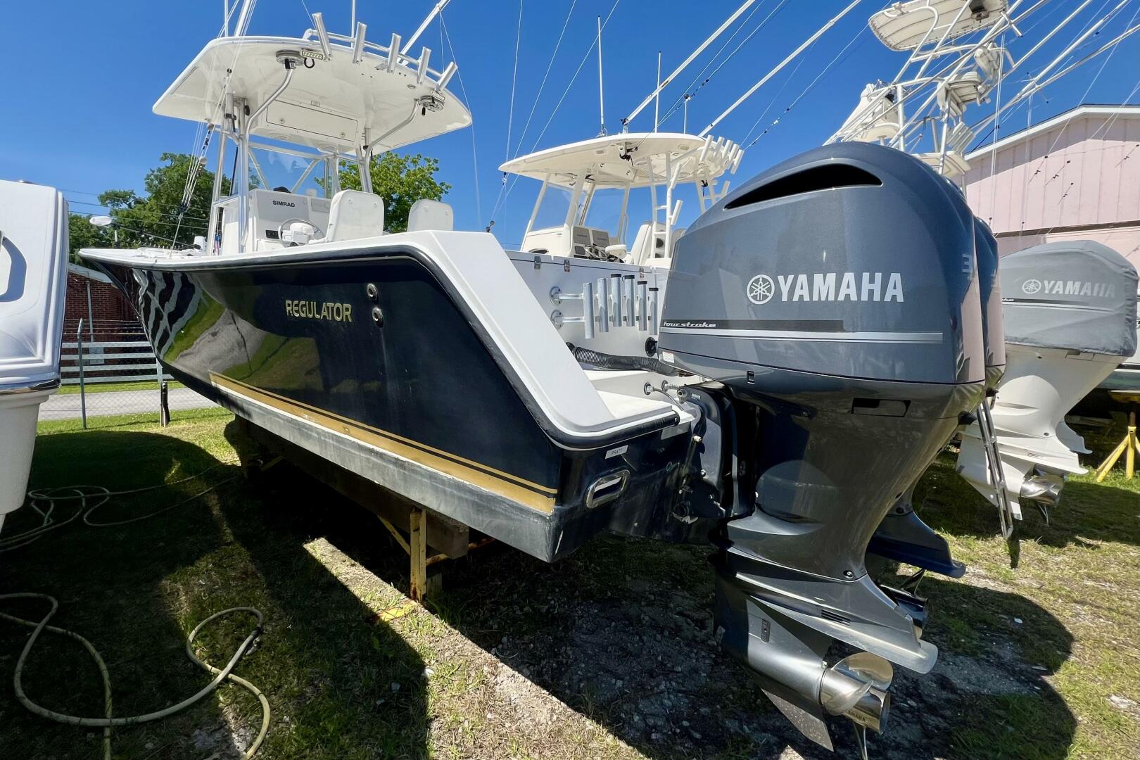 Slide: The Image of Regulator Marine 32 FS 2002 - 5288144