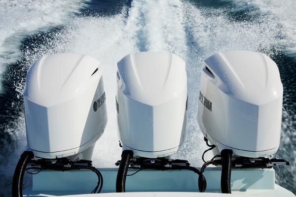 Slide: The Image of Regulator Marine 34 2022 - 8
