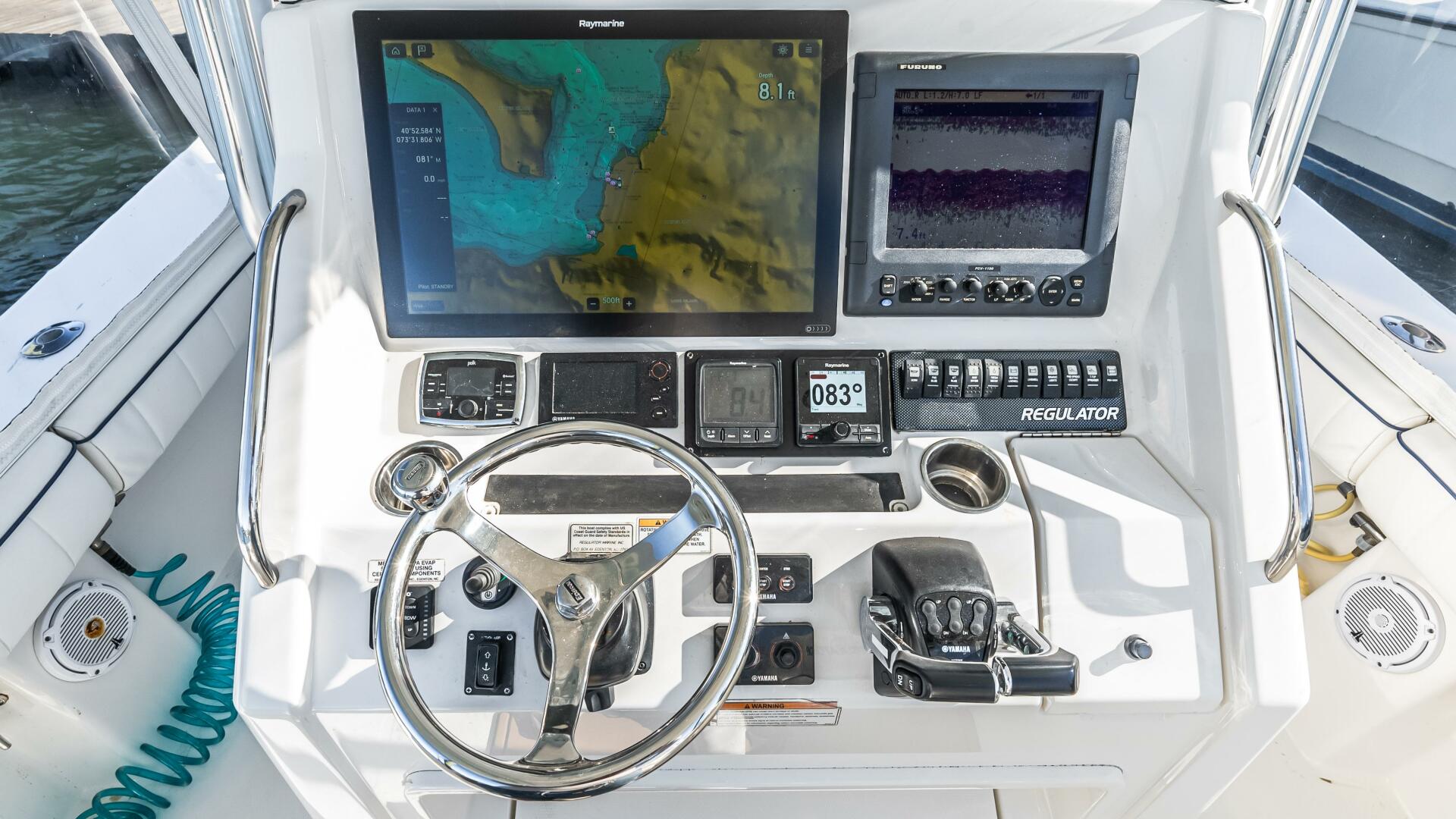 Slide: The Image of Regulator Marine 34 CC 2016 - 4818534