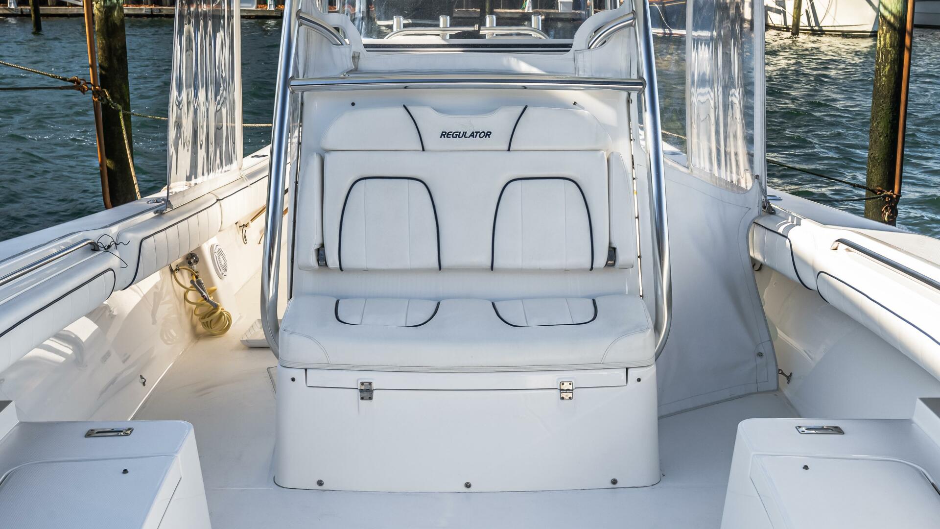 Slide: The Image of Regulator Marine 34 CC 2016 - 4818540