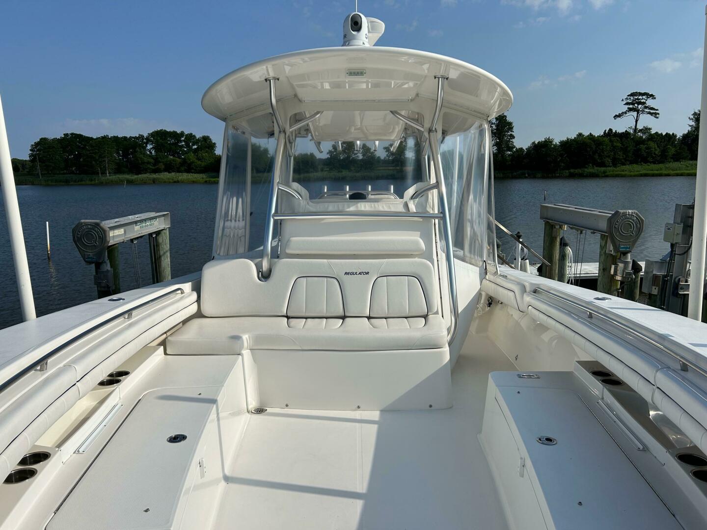 Slide: The Image of Regulator Marine 34SS 2016 - 4467298