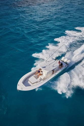 Slide: The Image of Regulator Marine 34 SS 2021 - 9