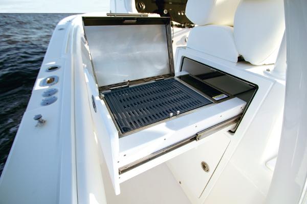 Slide: The Image of Regulator Marine 37 2022 - 8