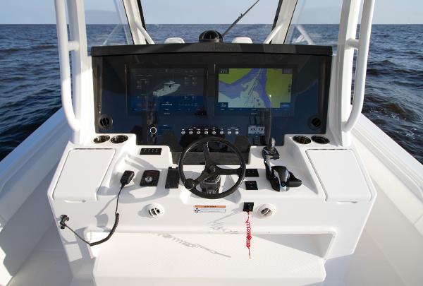 Slide: The Image of Regulator Marine 37 2022 - 9