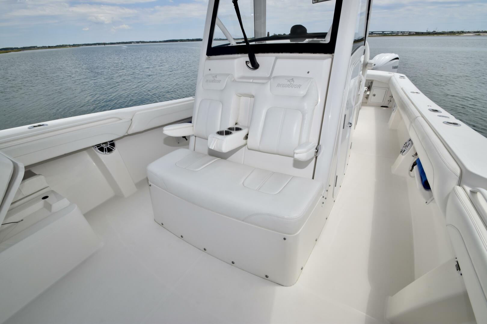 Slide: The Image of Regulator Marine Center Console 2021 - 5285700