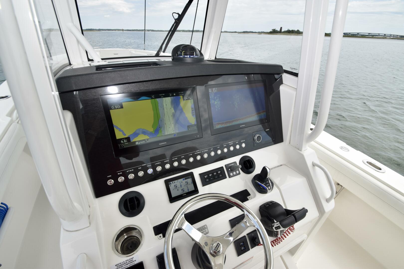Slide: The Image of Regulator Marine Center Console 2021 - 5285706