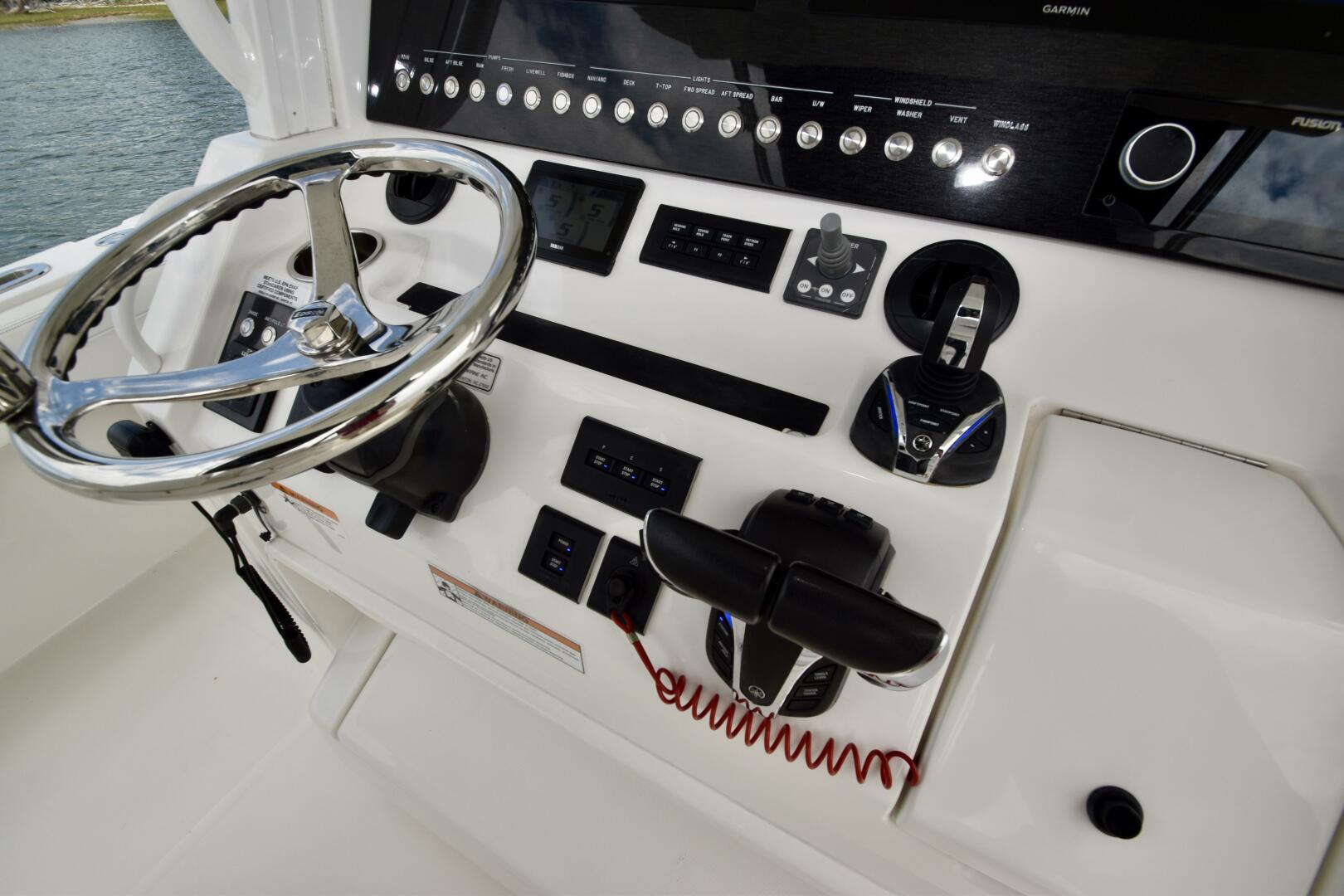 Slide: The Image of Regulator Marine Center Console 2021 - 5285707