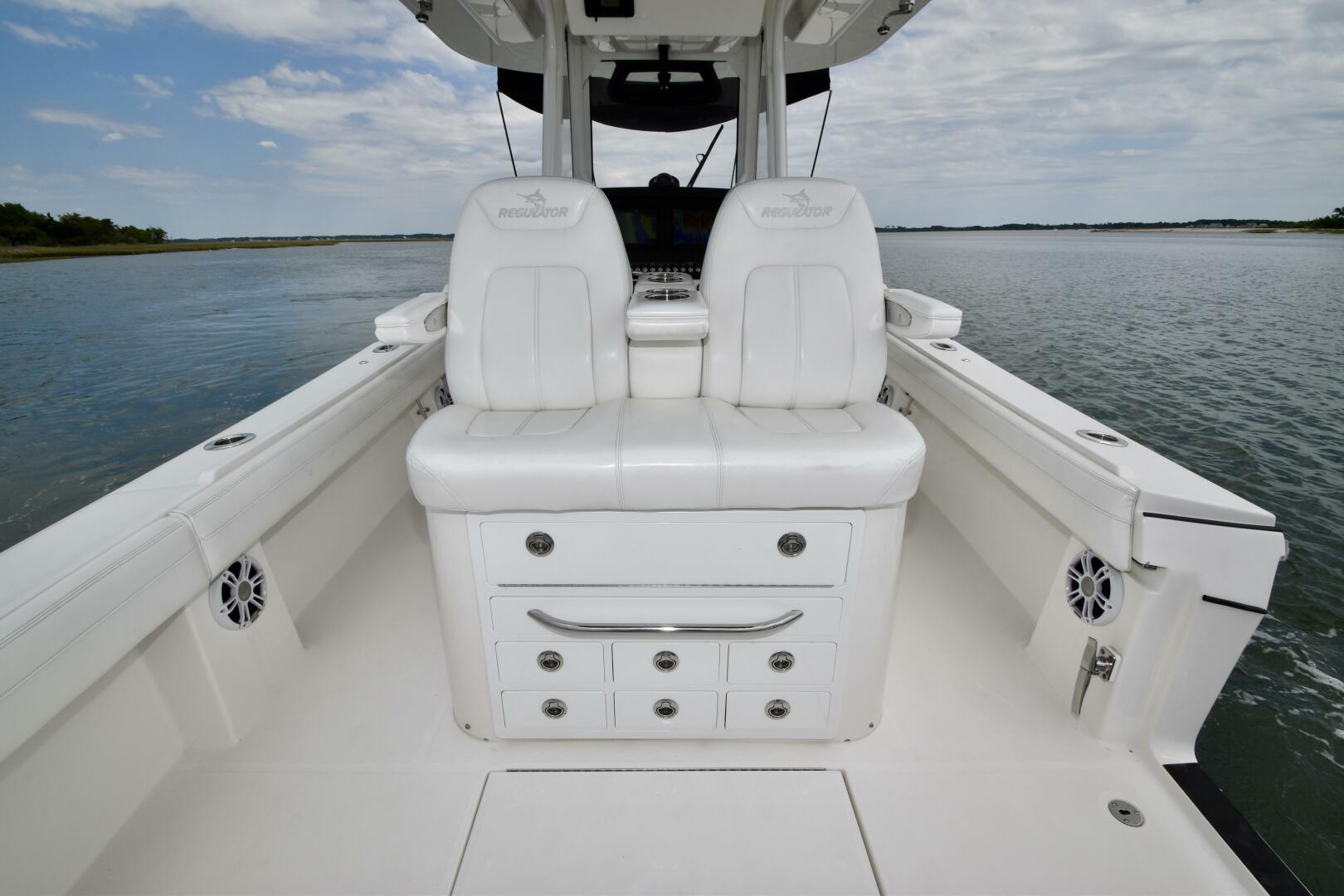 Slide: The Image of Regulator Marine Center Console 2021 - 5285721
