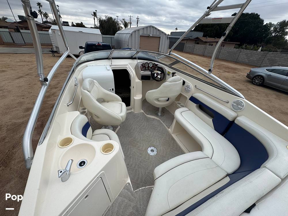 Slide: The Image of Rinker 232 Captiva 2005 - 15103780