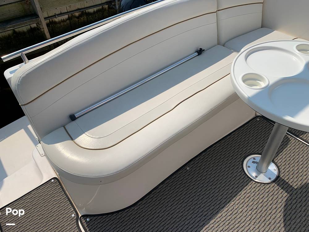 Slide: The Image of Rinker 270 Fiesta Vee 2003 - 9411919