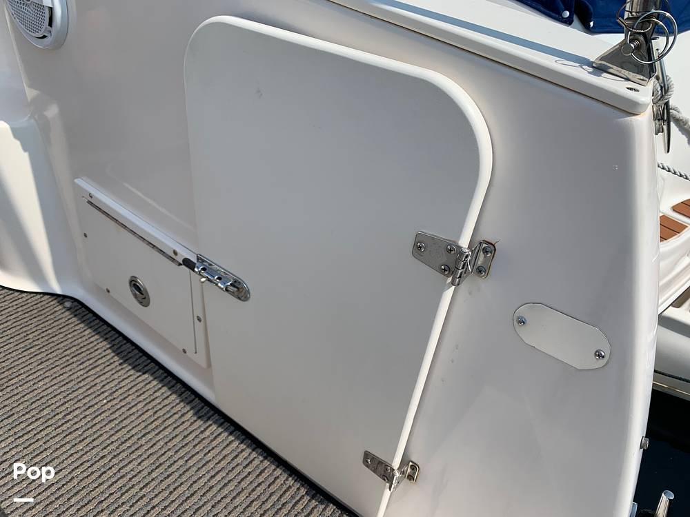 Slide: The Image of Rinker 270 Fiesta Vee 2003 - 9411831