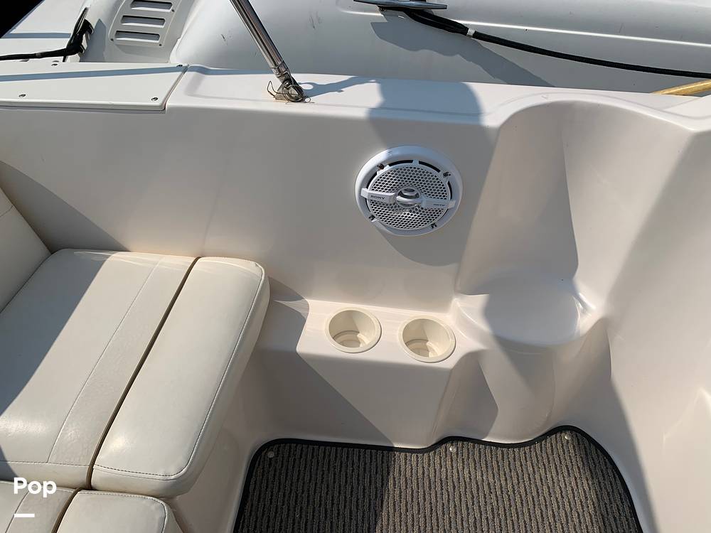 Slide: The Image of Rinker 270 Fiesta Vee 2003 - 9411834