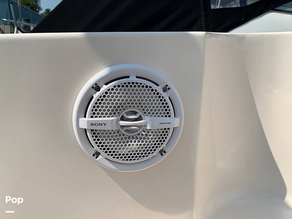 Slide: The Image of Rinker 270 Fiesta Vee 2003 - 9411840