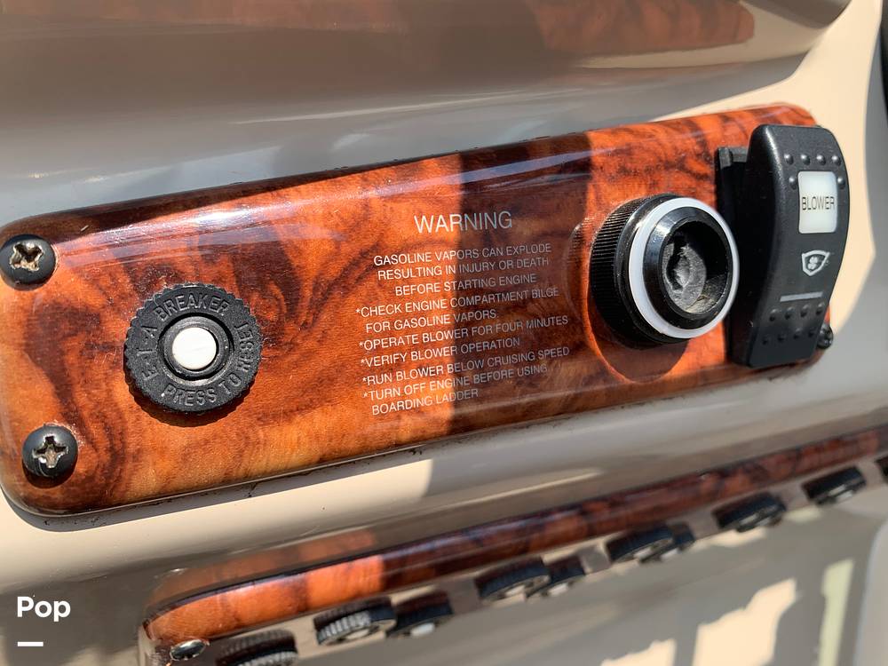 Slide: The Image of Rinker 270 Fiesta Vee 2003 - 9411864