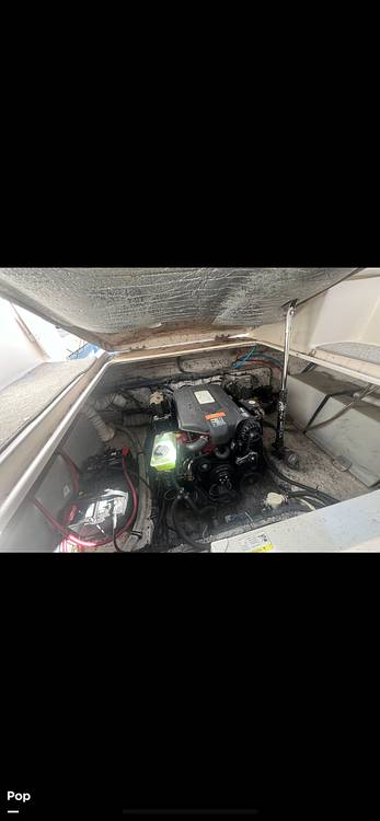 Slide: The Image of Engine Compartment - 14181892