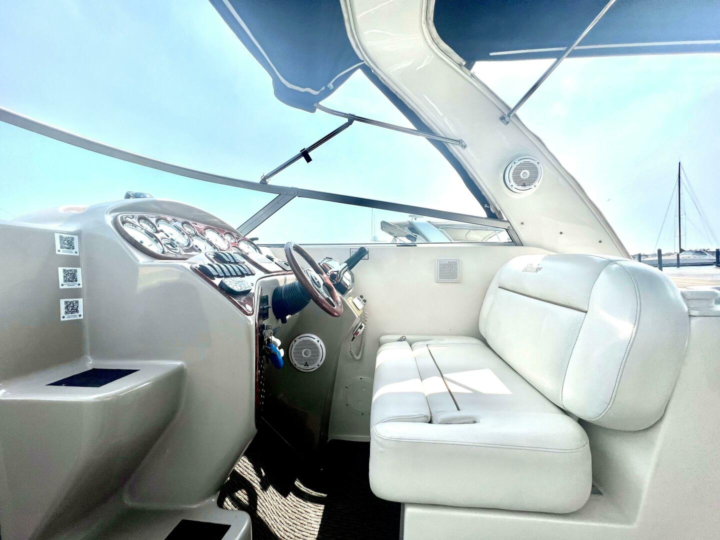 Slide: The Image of Rinker 290 Fiesta Vee 2003 - 5017060