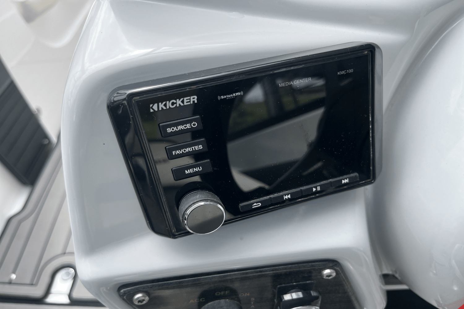 Slide: The Image of Rinker 29 QX 2020 - 32