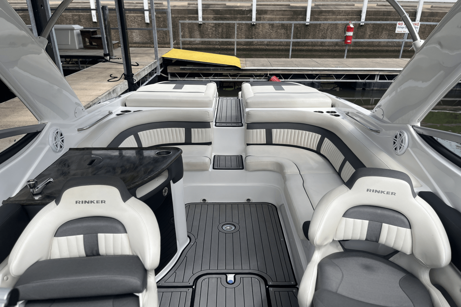 Slide: The Image of Rinker 29 QX 2020 - 35