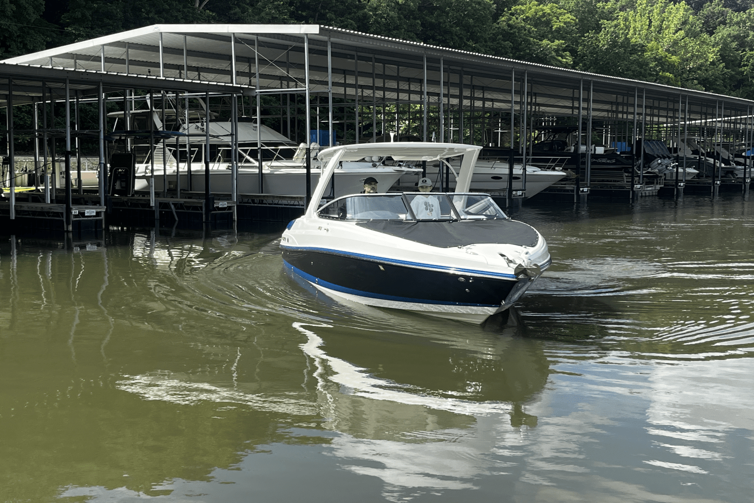 Slide: The Image of Rinker 29 QX 2020 - 5