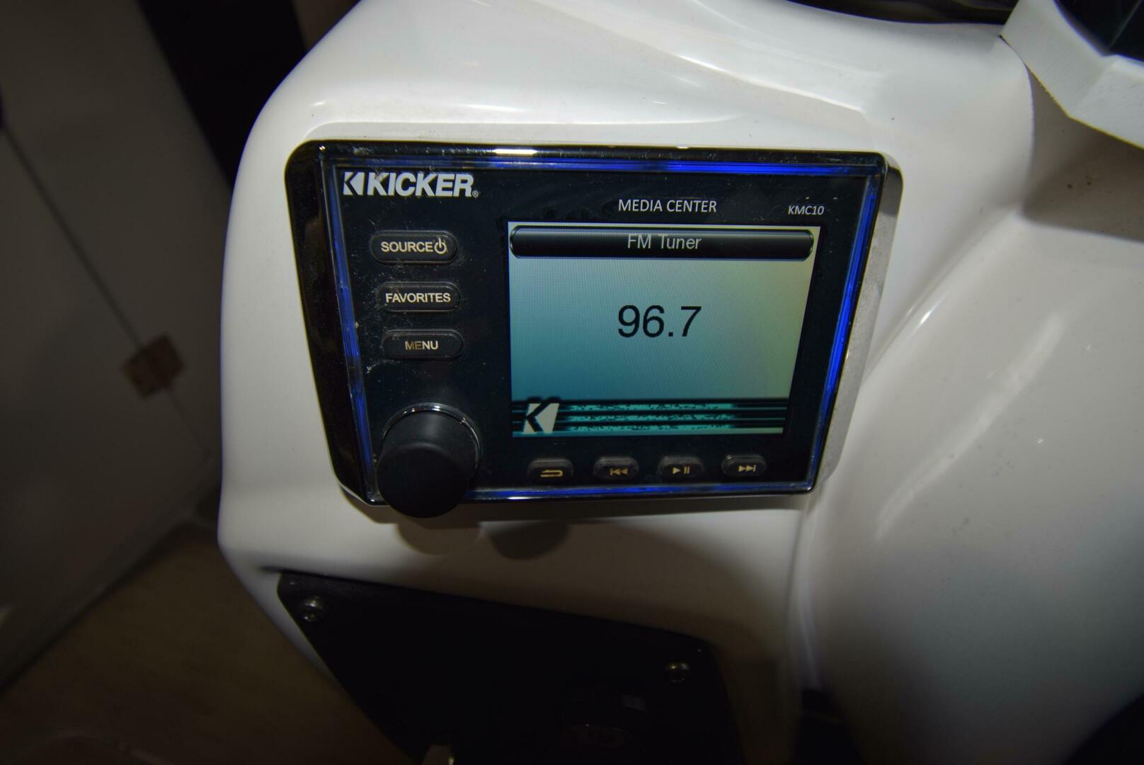 Slide: The Image of Rinker 29QX BR 2019 - 4542205