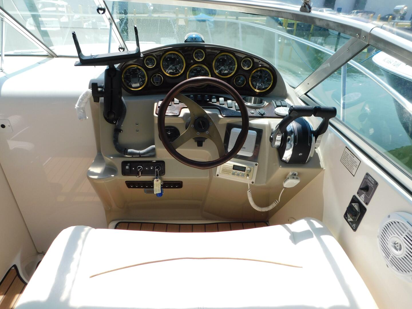 Slide: The Image of Rinker 310 Fiesta Vea 2002 - 4738886