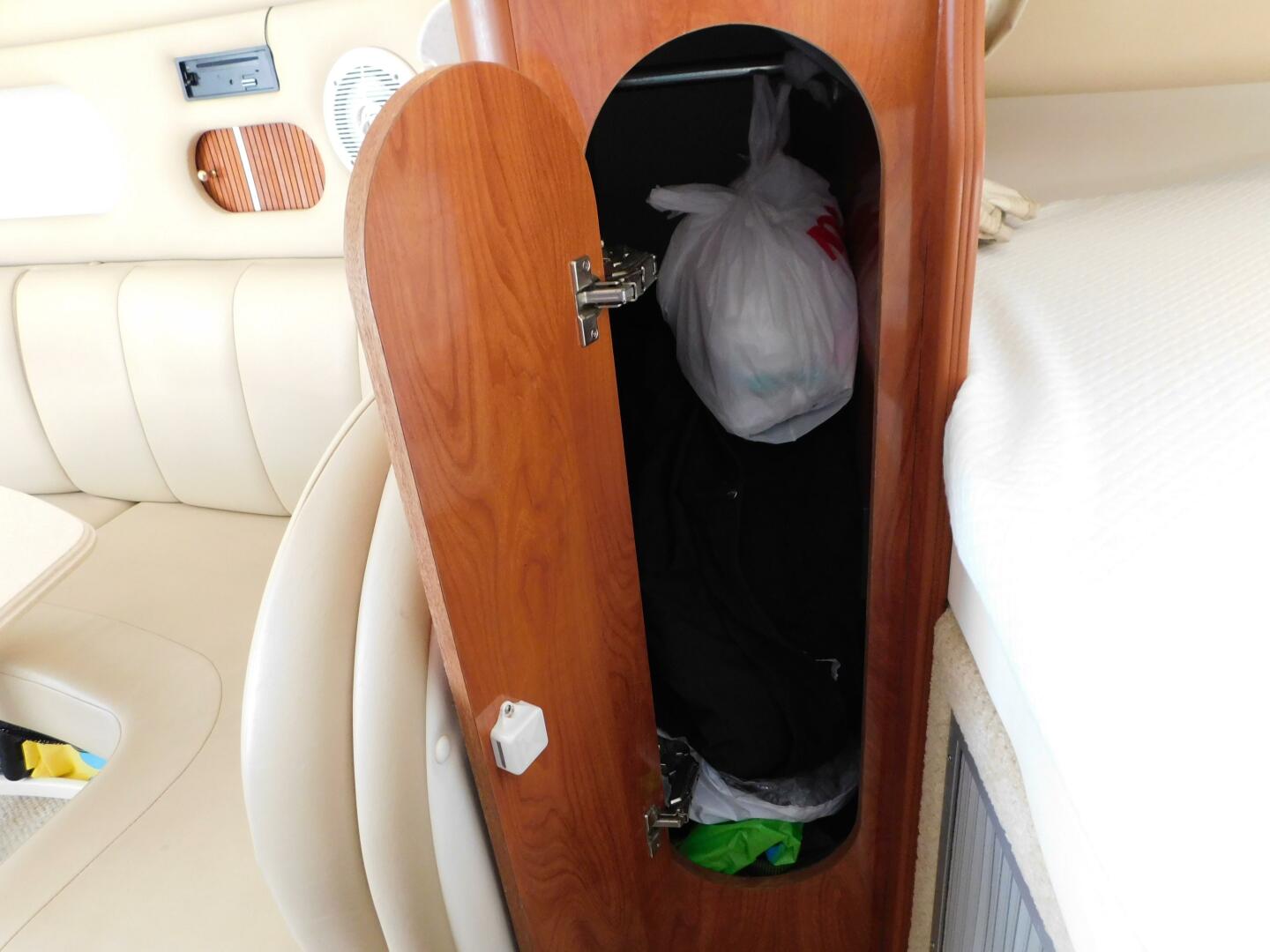 Slide: The Image of Rinker 310 Fiesta Vea 2002 - 4738911