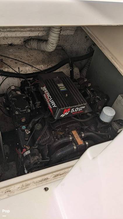 Slide: The Image of Rinker 310 Fiesta Vee 2002 - 14176749