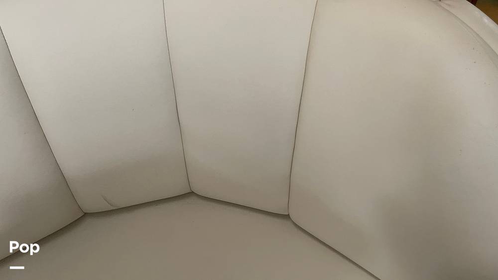 Slide: The Image of Rinker 310 Fiesta Vee 2002 - 14365652