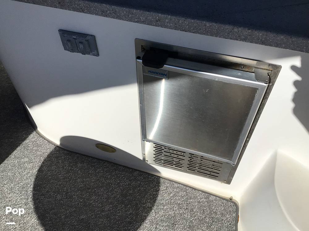 Slide: The Image of Rinker 312 Fiesta Vee 2005 - 13647521