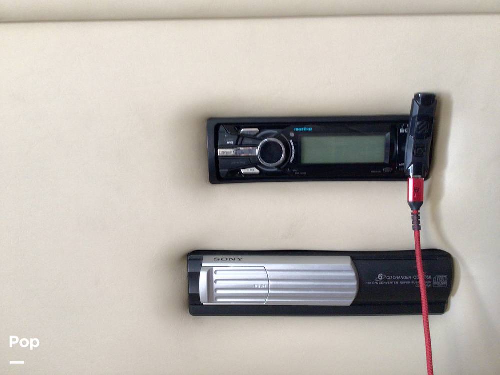 Slide: The Image of Rinker 312 Fiesta Vee 2005 - 13648697