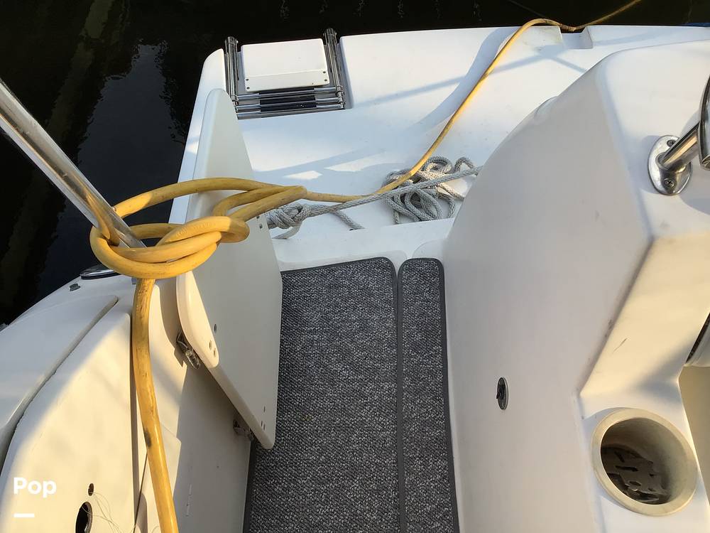 Slide: The Image of Rinker 312 Fiesta Vee 2005 - 11343523