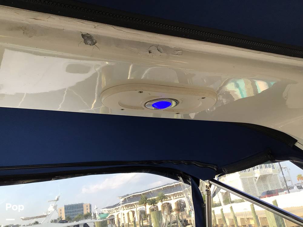 Slide: The Image of Rinker 312 Fiesta Vee 2005 - 11343531
