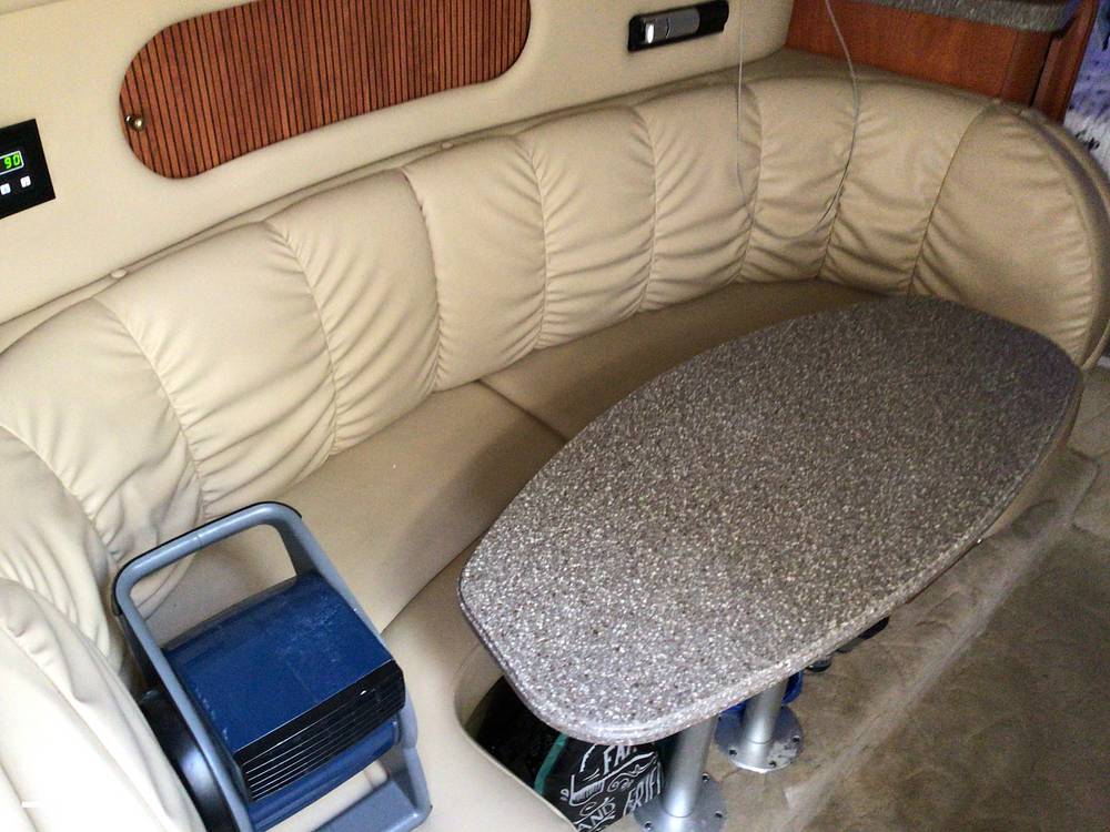 Slide: The Image of Rinker 312 Fiesta Vee 2005 - 11343554