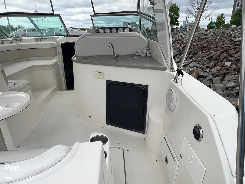 Slide: The Image of Rear Shot To Cockpit - 14220209