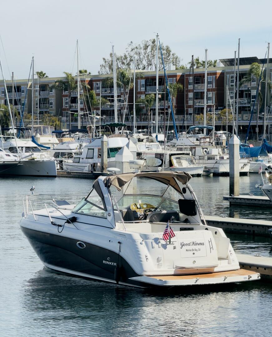 Slide: The Image of Rinker 320 Express Cruiser 2006 - 4797326