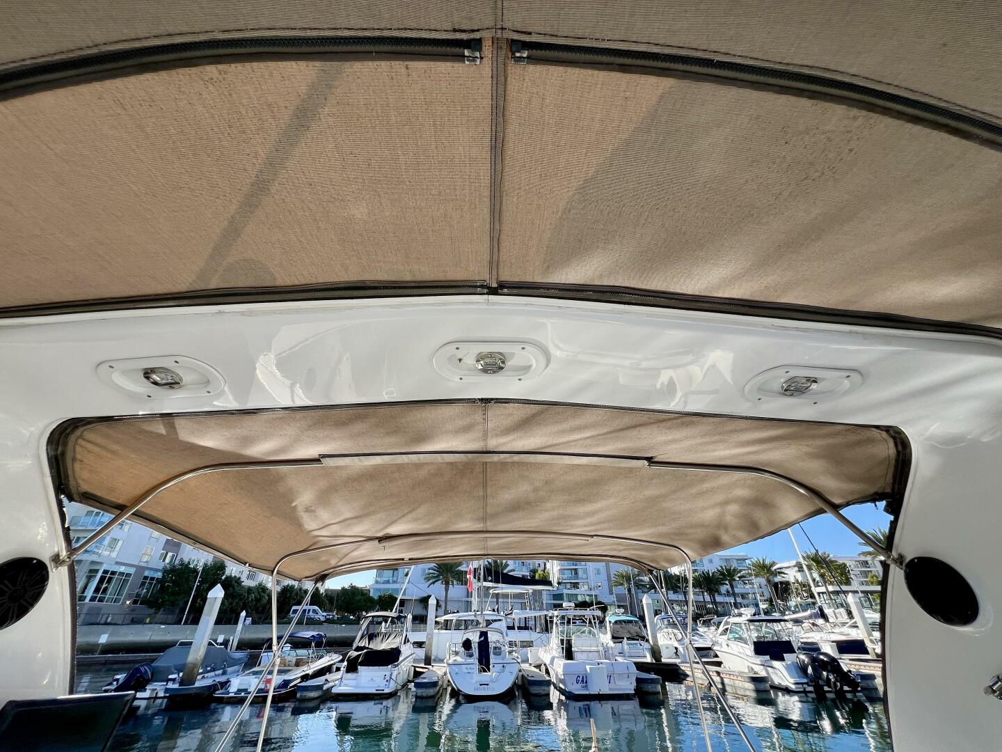 Slide: The Image of Rinker 320 Express Cruiser 2006 - 4797350
