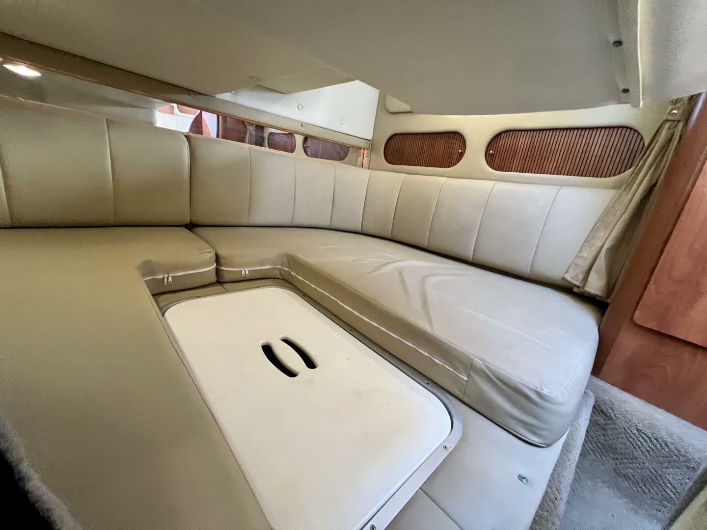 Slide: The Image of Rinker 320 Express Cruiser 2006 - 4797361