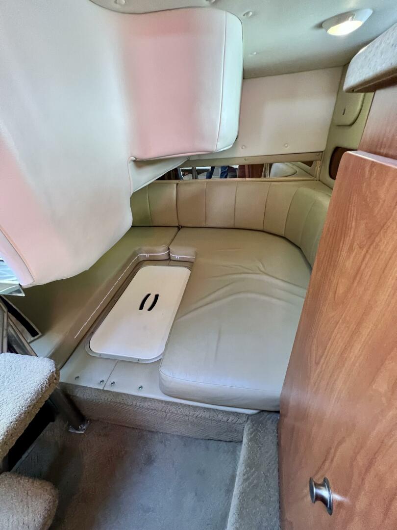 Slide: The Image of Rinker 320 Express Cruiser 2006 - 4797362