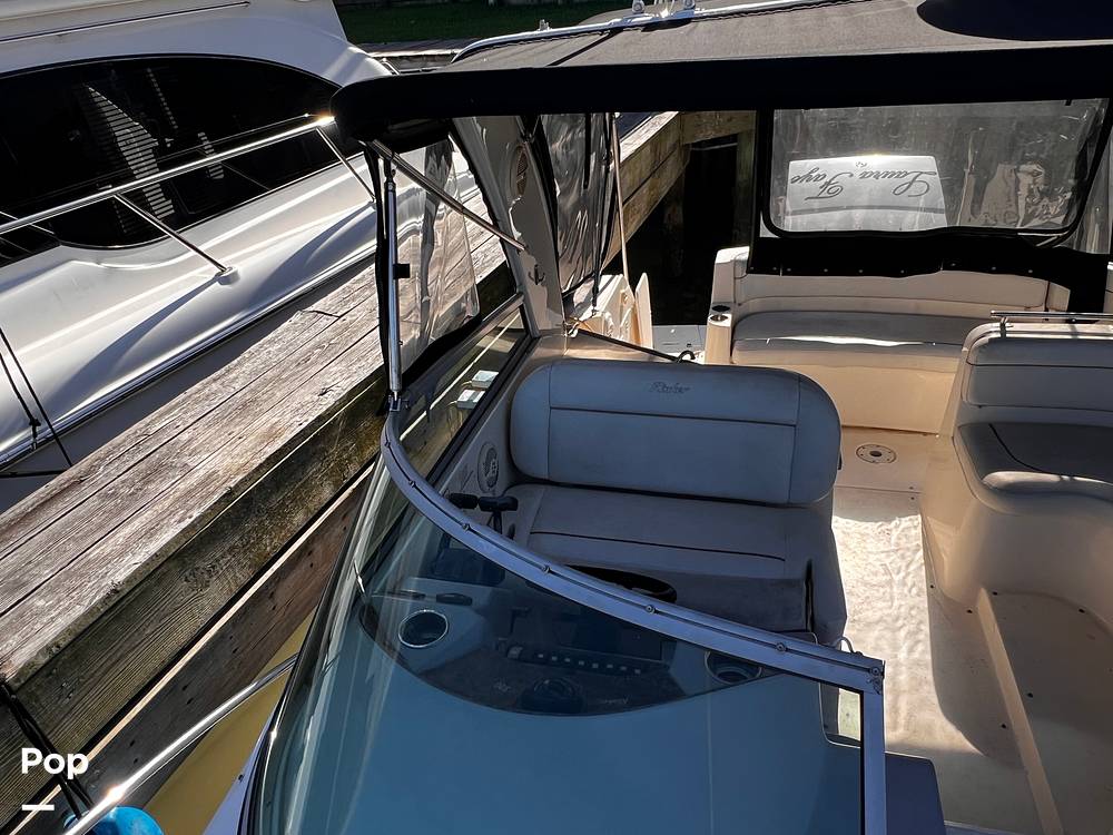 Slide: The Image of Rinker 320 Fiesta Vee 2005 - 15329343