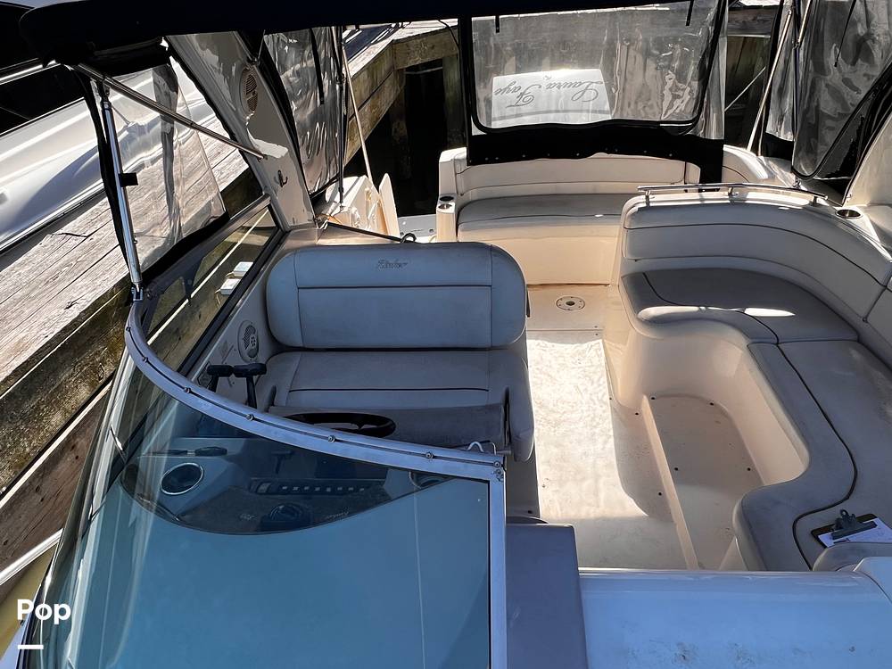 Slide: The Image of Rinker 320 Fiesta Vee 2005 - 15329344