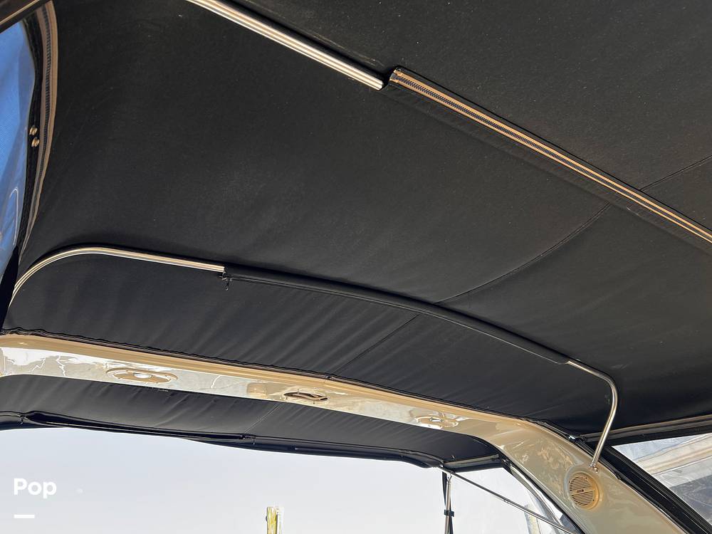 Slide: The Image of Rinker 320 Fiesta Vee 2005 - 15329229