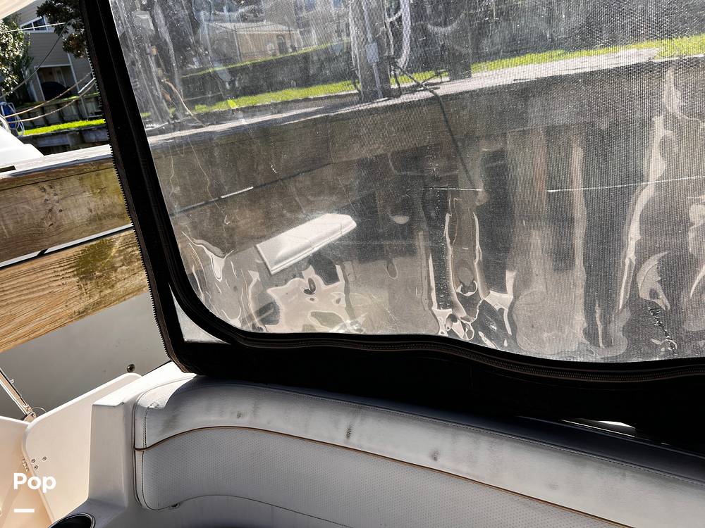 Slide: The Image of Rinker 320 Fiesta Vee 2005 - 15329240