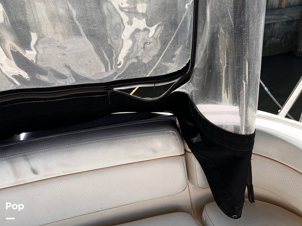 Slide: The Image of Rinker 320 Fiesta Vee 2005 - 15329241