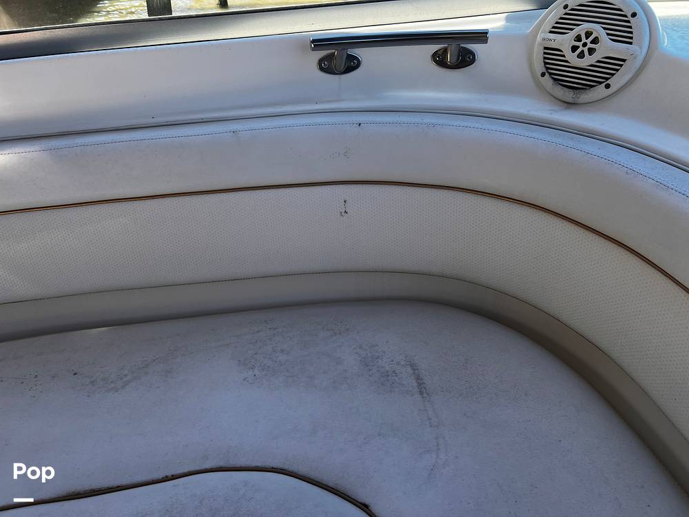 Slide: The Image of Rinker 320 Fiesta Vee 2005 - 15329247