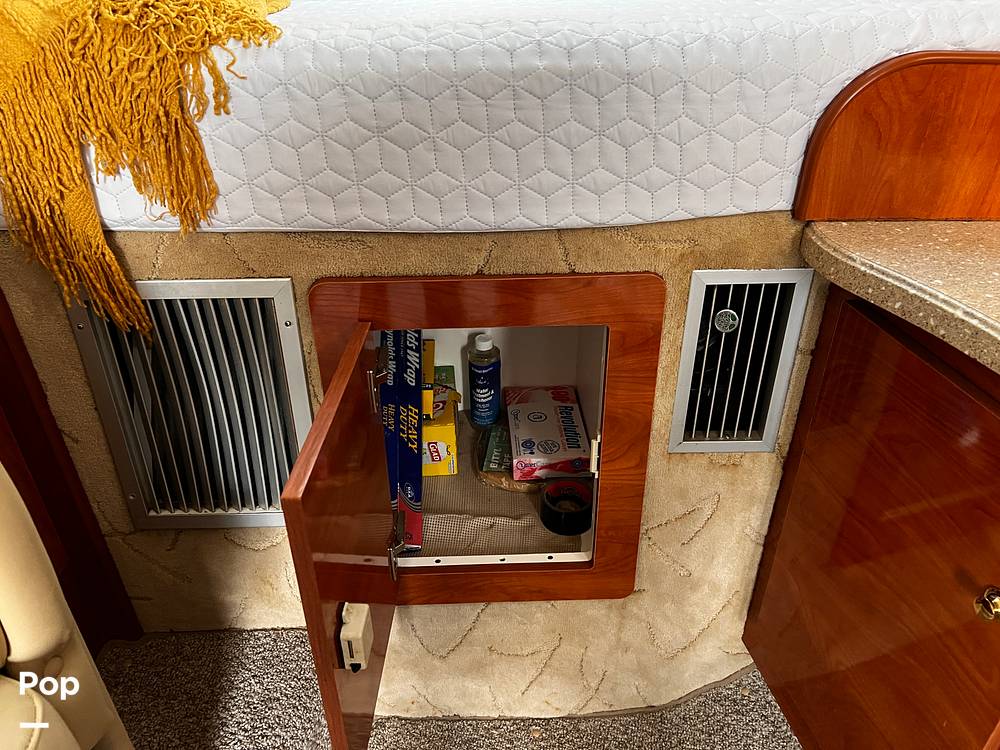 Slide: The Image of Under Bed Storage - 15329281